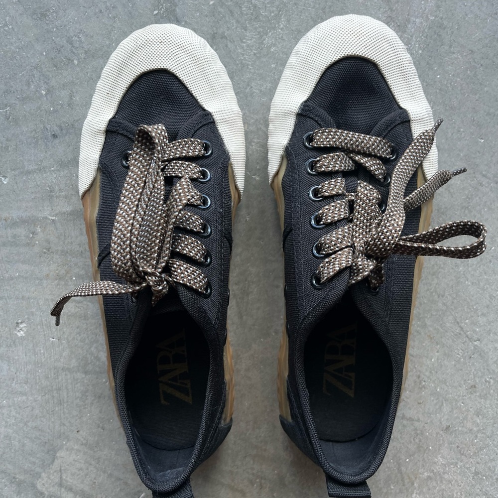 Zara Black and Cream Casual Sneakers